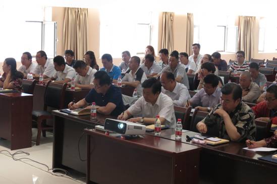 加強(qiáng)業(yè)務(wù)培訓(xùn)，提升工作能力