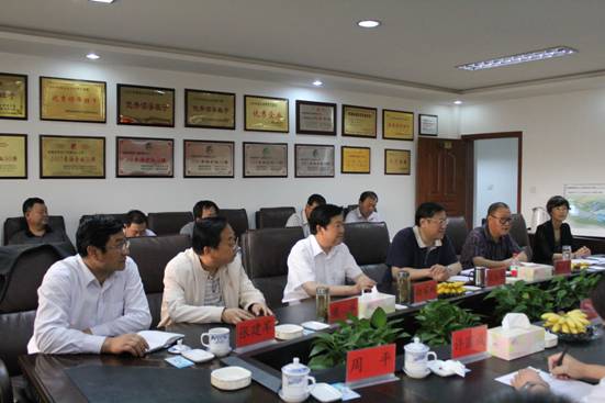 省委常委、副省長駱玉林實地考察物產(chǎn)集團&ldquo;雙百&rdquo;行動重點項目